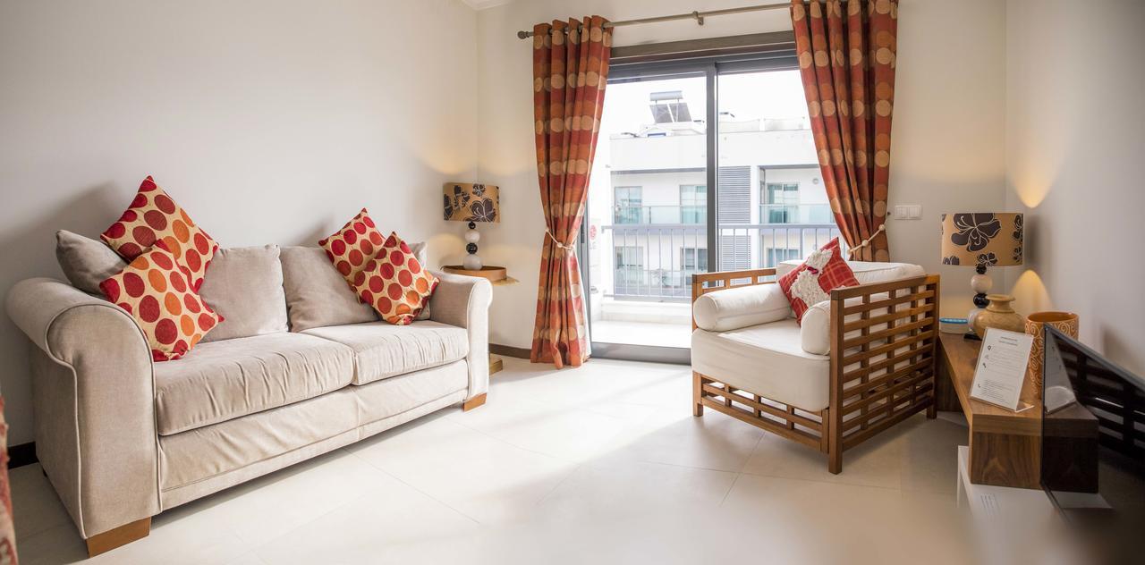 B04 - Luxury 2 Bed W Terrace Pool Apartment Lagos Exterior photo