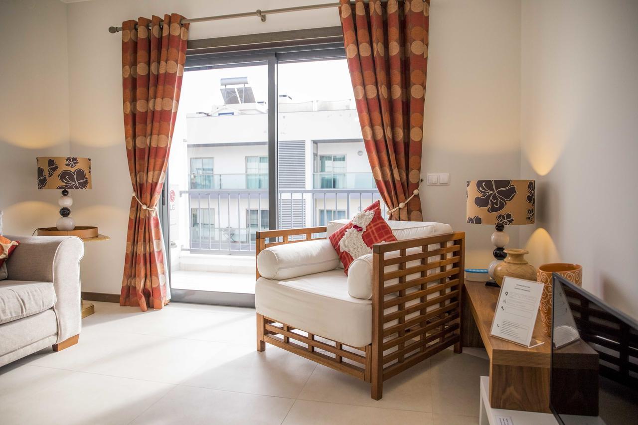 B04 - Luxury 2 Bed W Terrace Pool Apartment Lagos Exterior photo
