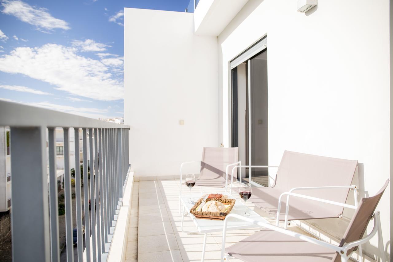 B04 - Luxury 2 Bed W Terrace Pool Apartment Lagos Exterior photo